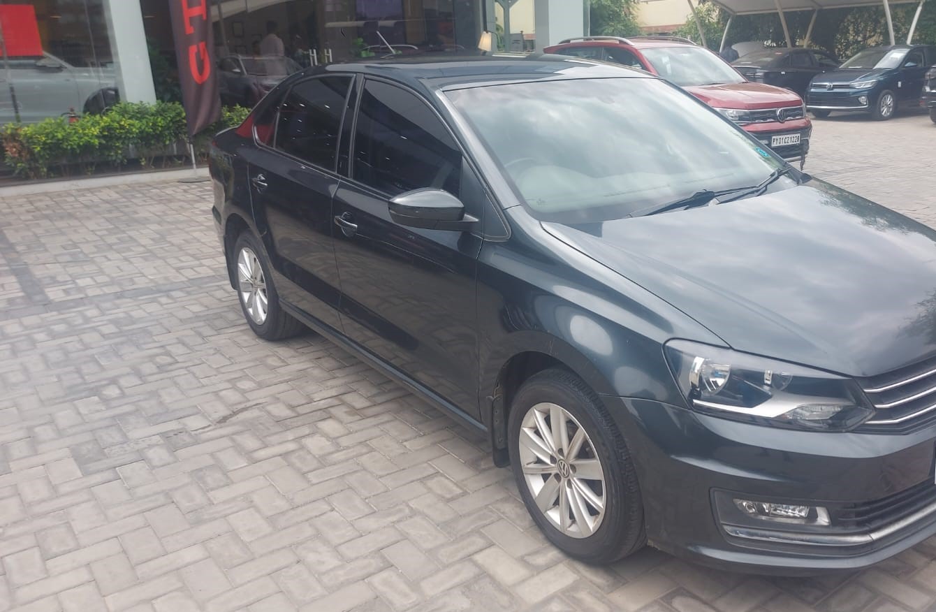 Volkswagen Vento(2015-2019) Highline Petrol